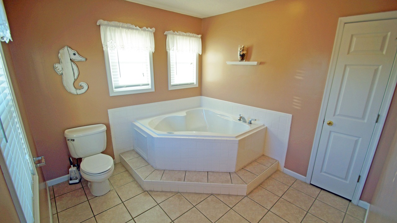 Photo of Bathroom in Sea Scape