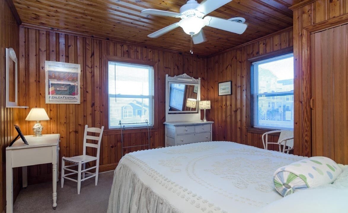 Photo of Bedroom in North Carolina Coast