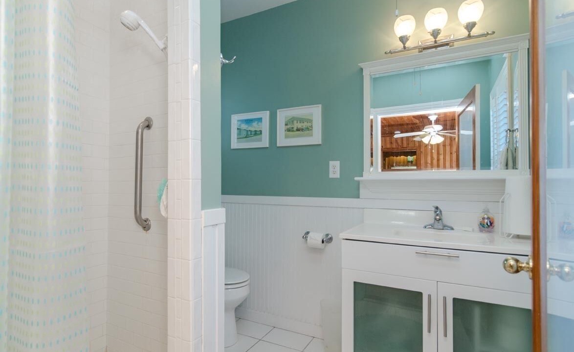 Photo of Bathroom in North Carolina Coast