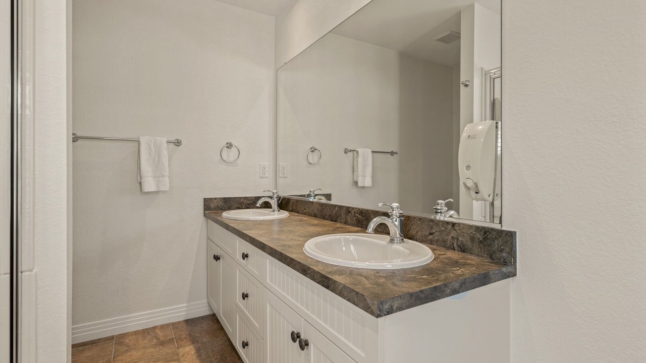 Photo of Bathroom in Bermuda Bay