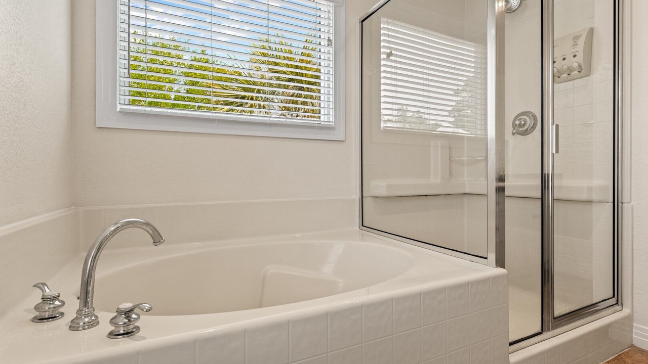 Photo of Bathroom in Bermuda Bay