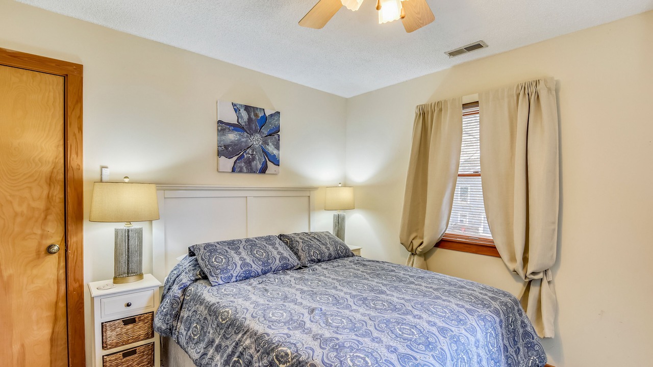 Photo of Bedroom in Nags Head