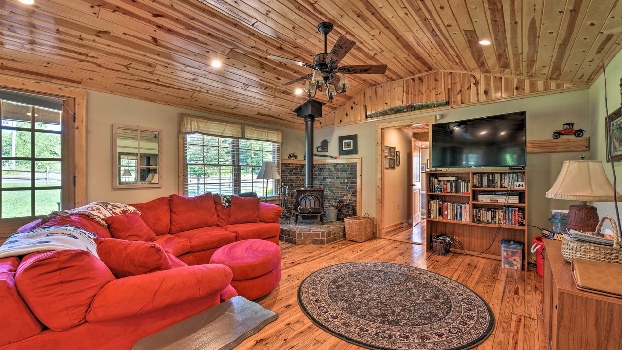 Photo of Bedroom in Glade Valley