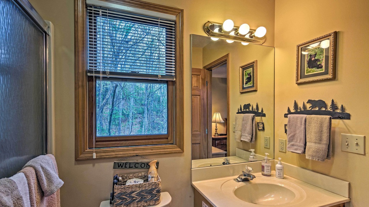 Photo of Bathroom in Sherwood Forest