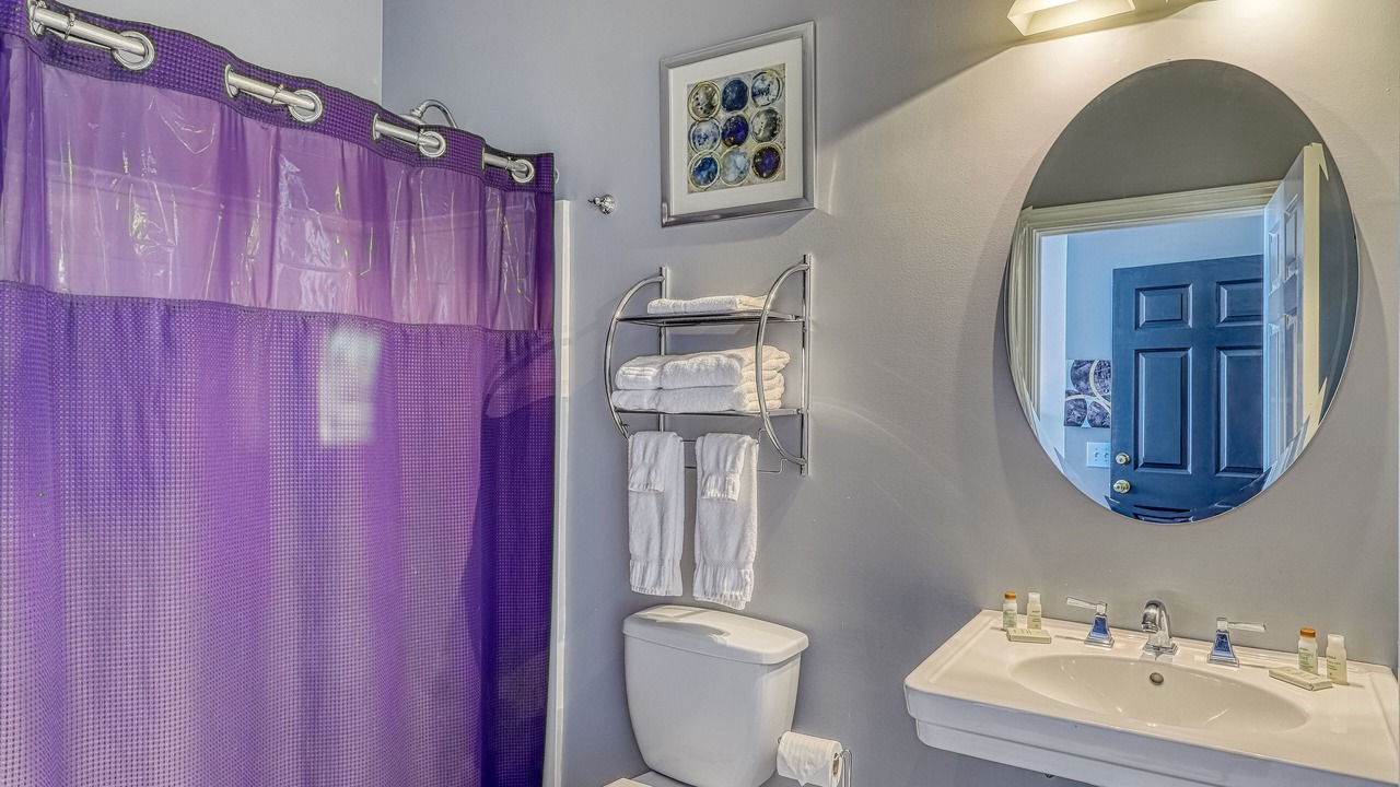 Photo of Bathroom in Old West Broad Neighborhood