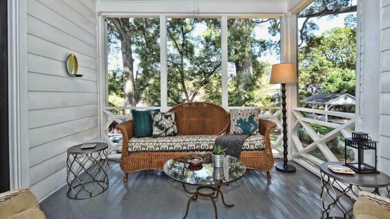 Photo of Livingroom in Myers Park