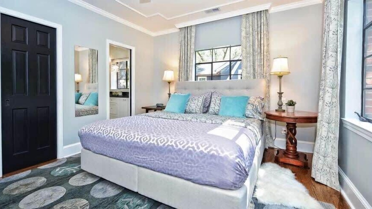 Photo of Bedroom in Myers Park