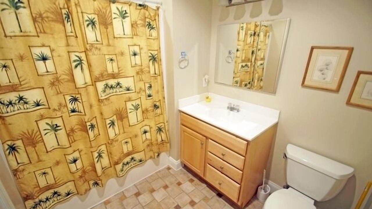 Photo of Bathroom in Duck