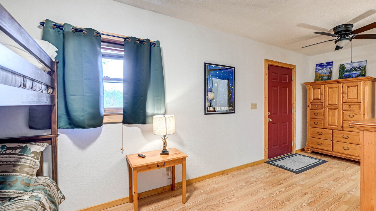Photo of Bedroom in Bryson City