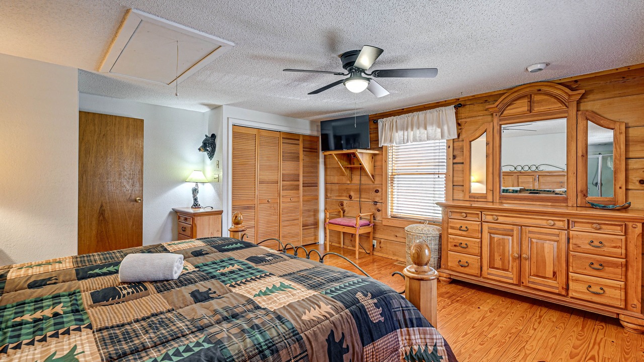 Photo of Bedroom in Bryson City