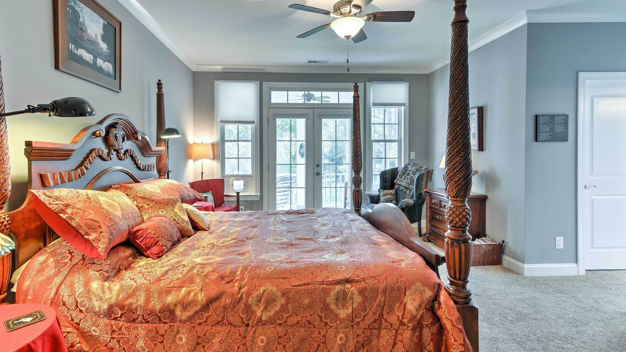 Photo of Bedroom in Minnesott Beach