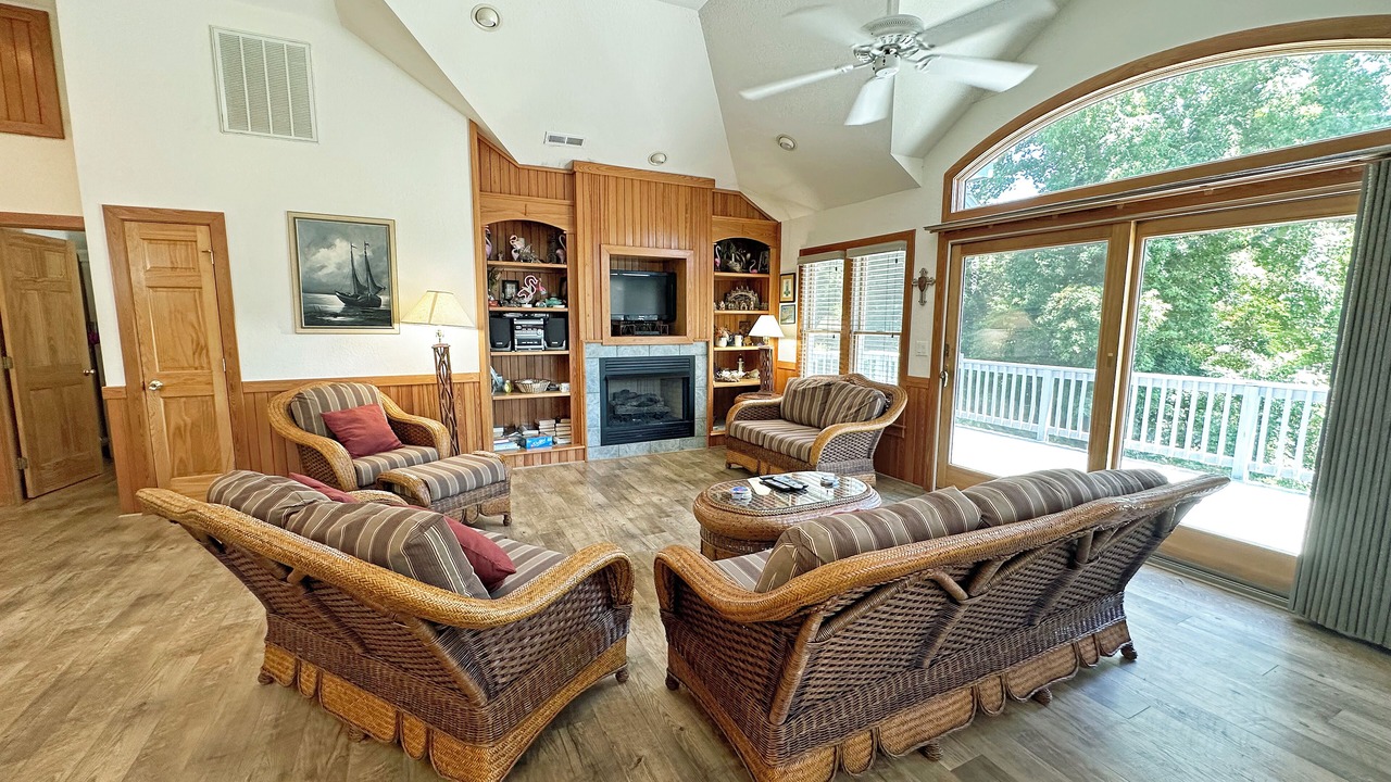 Photo of Livingroom in Kitty Hawk