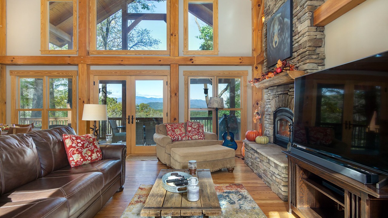 Photo of Livingroom in Old Fort