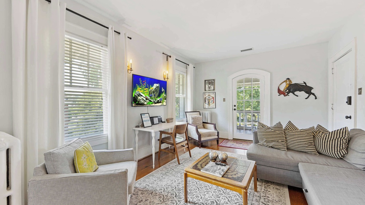 Photo of Livingroom in Charlotte