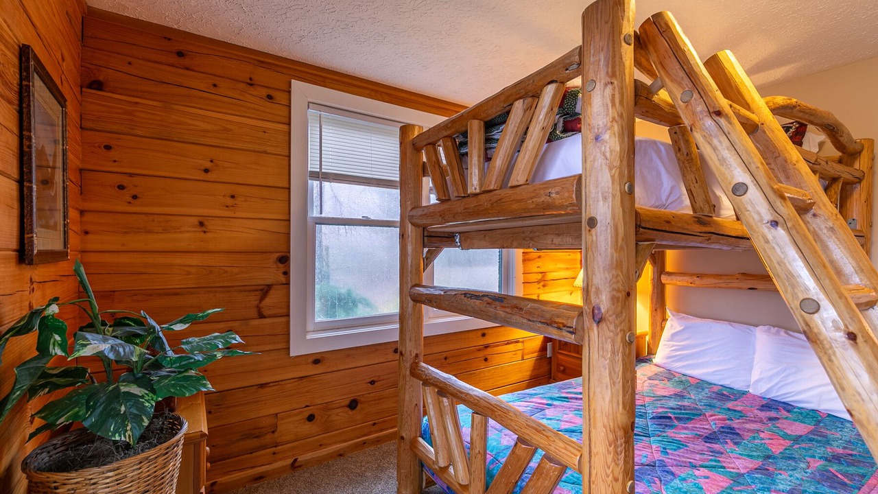 Photo of Bedroom in Blowing Rock
