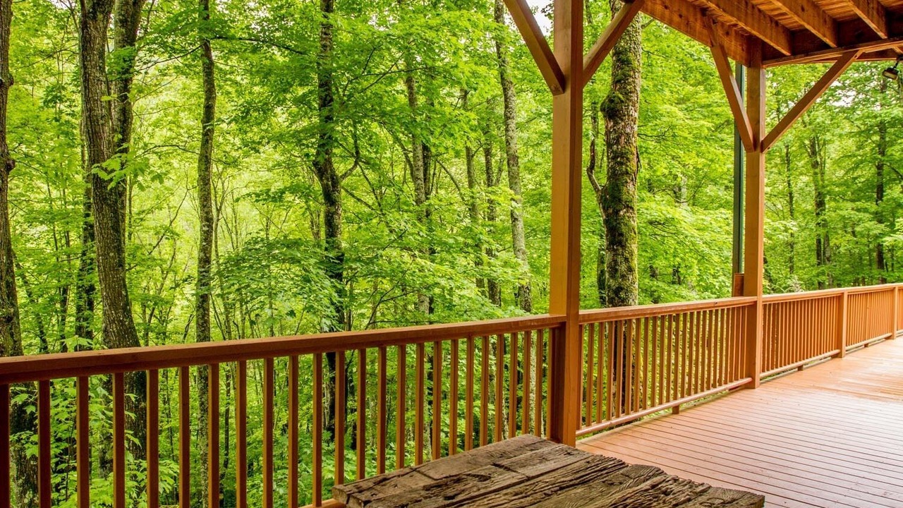 Photo of Patio Balcony in Maggie Valley