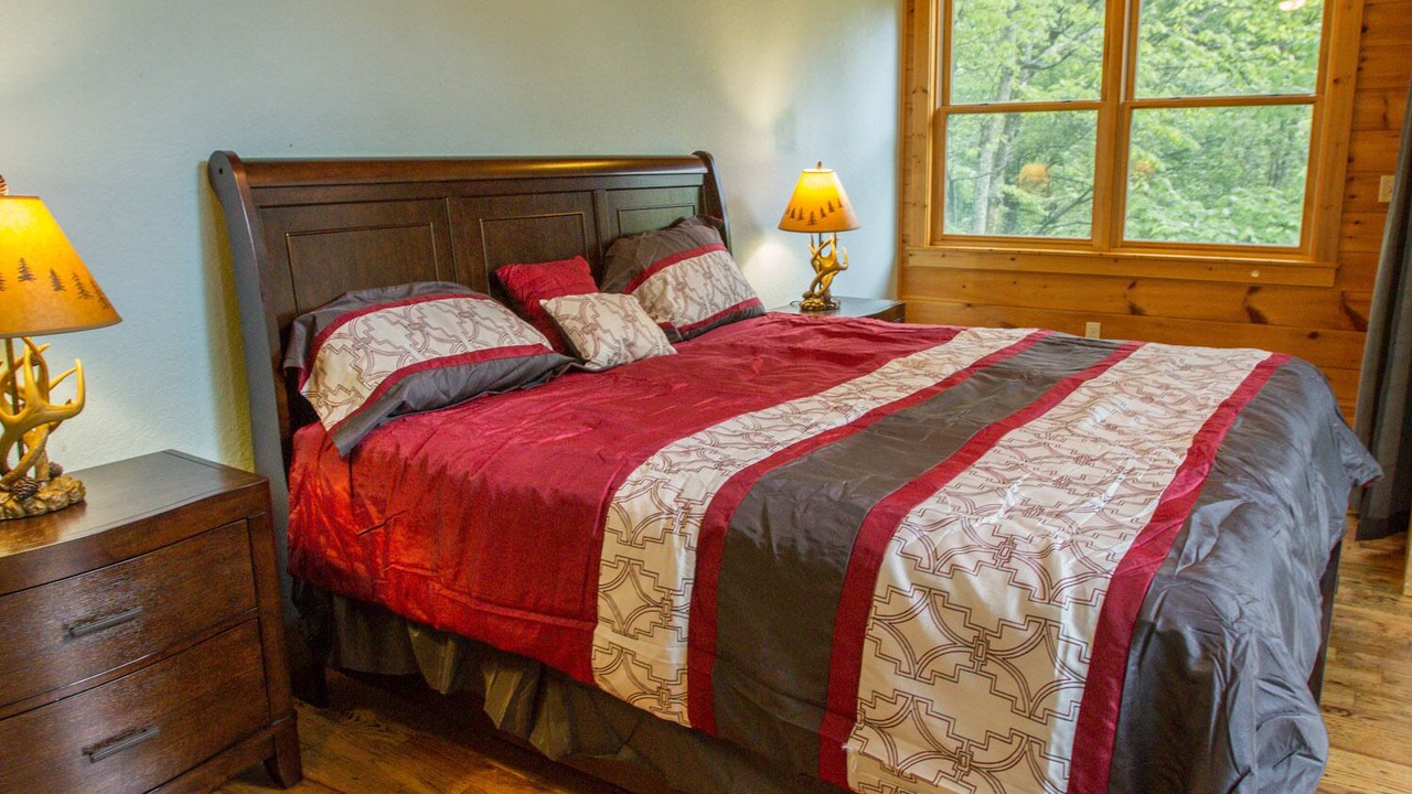 Photo of Bedroom in Maggie Valley