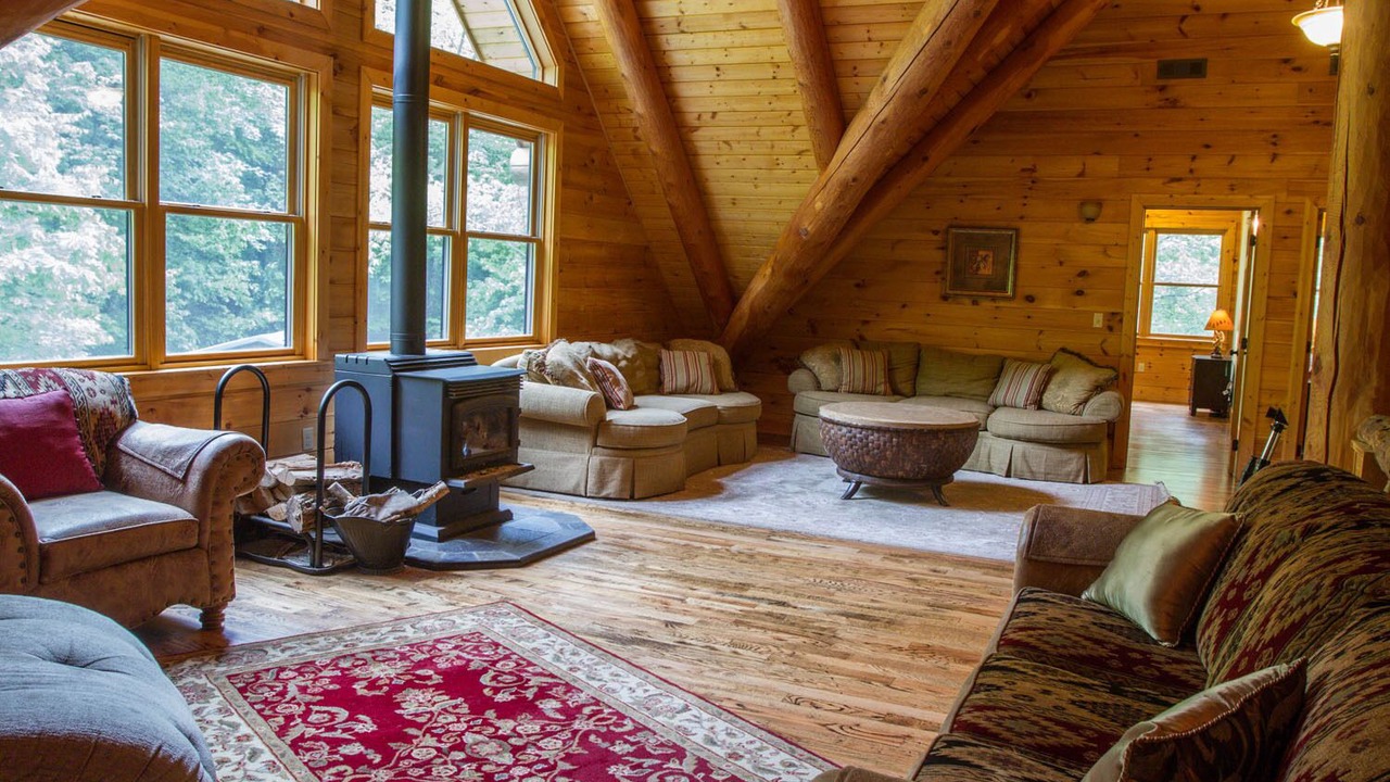Photo of Livingroom in Maggie Valley