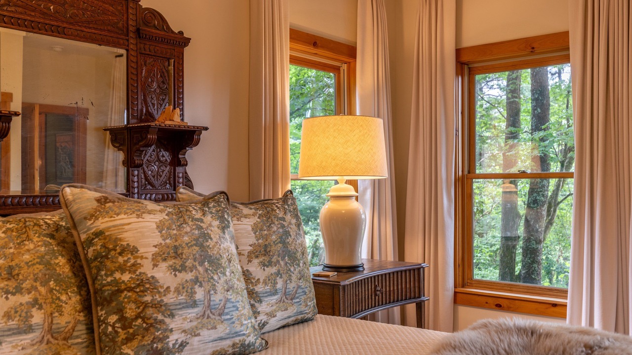 Photo of Bedroom in Blowing Rock