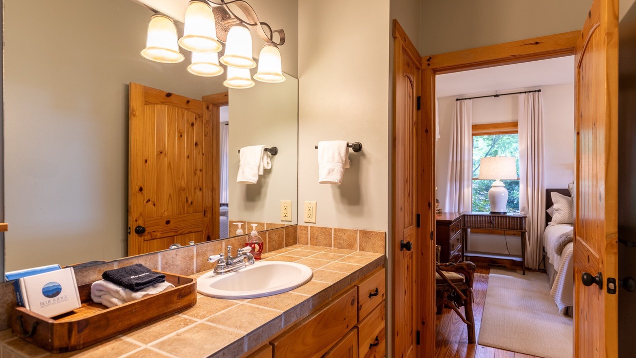 Photo of Bathroom in Blowing Rock