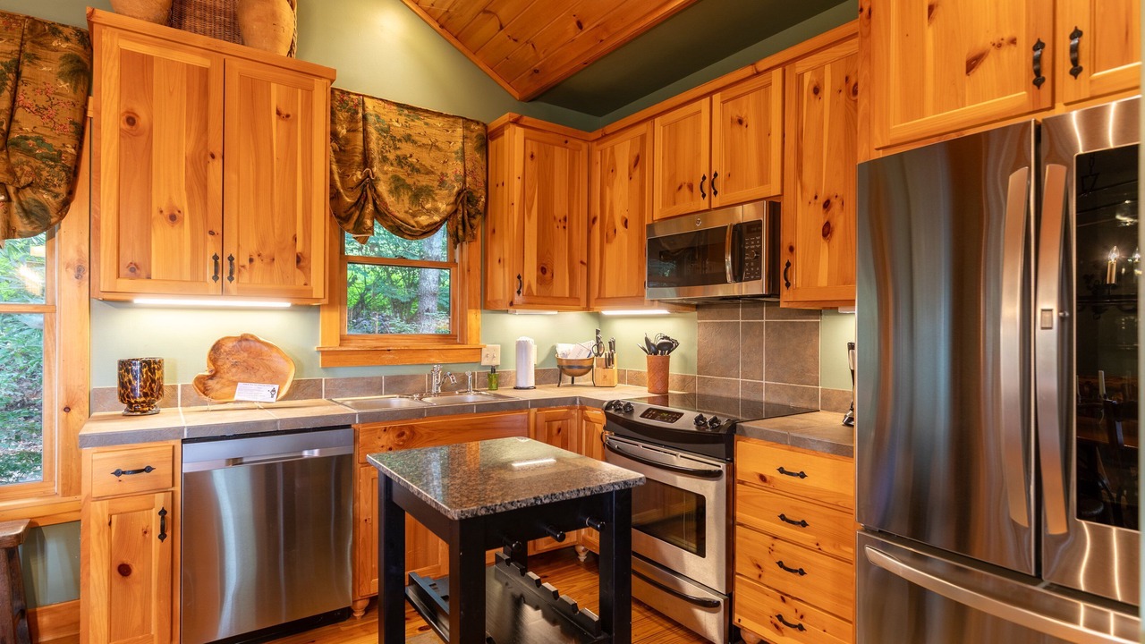 Photo of Kitchen in Blowing Rock