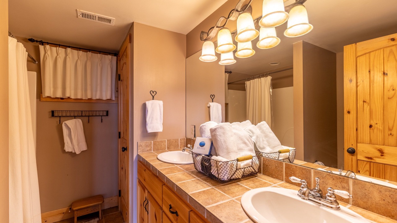 Photo of Bathroom in Blowing Rock