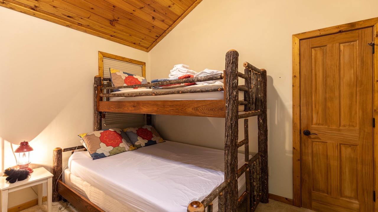 Photo of Bedroom in Seven Devils