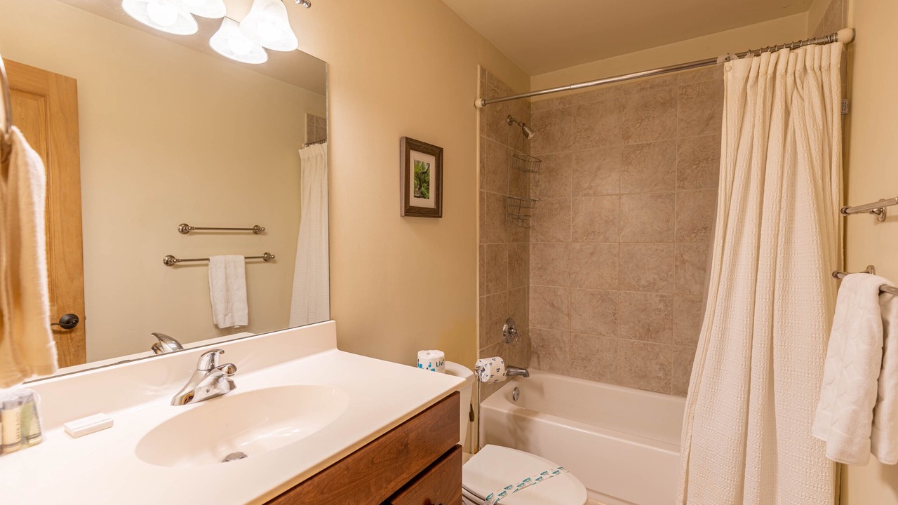 Photo of Bathroom in Seven Devils
