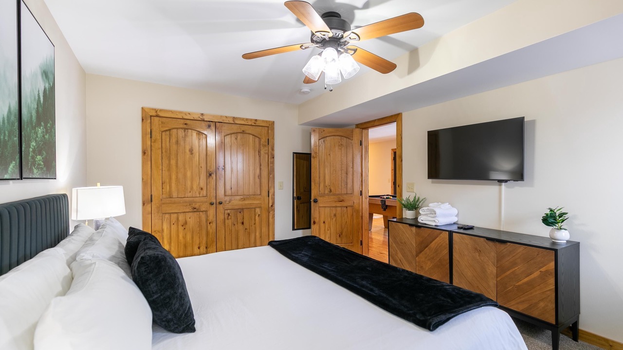 Photo of Bedroom in Blowing Rock