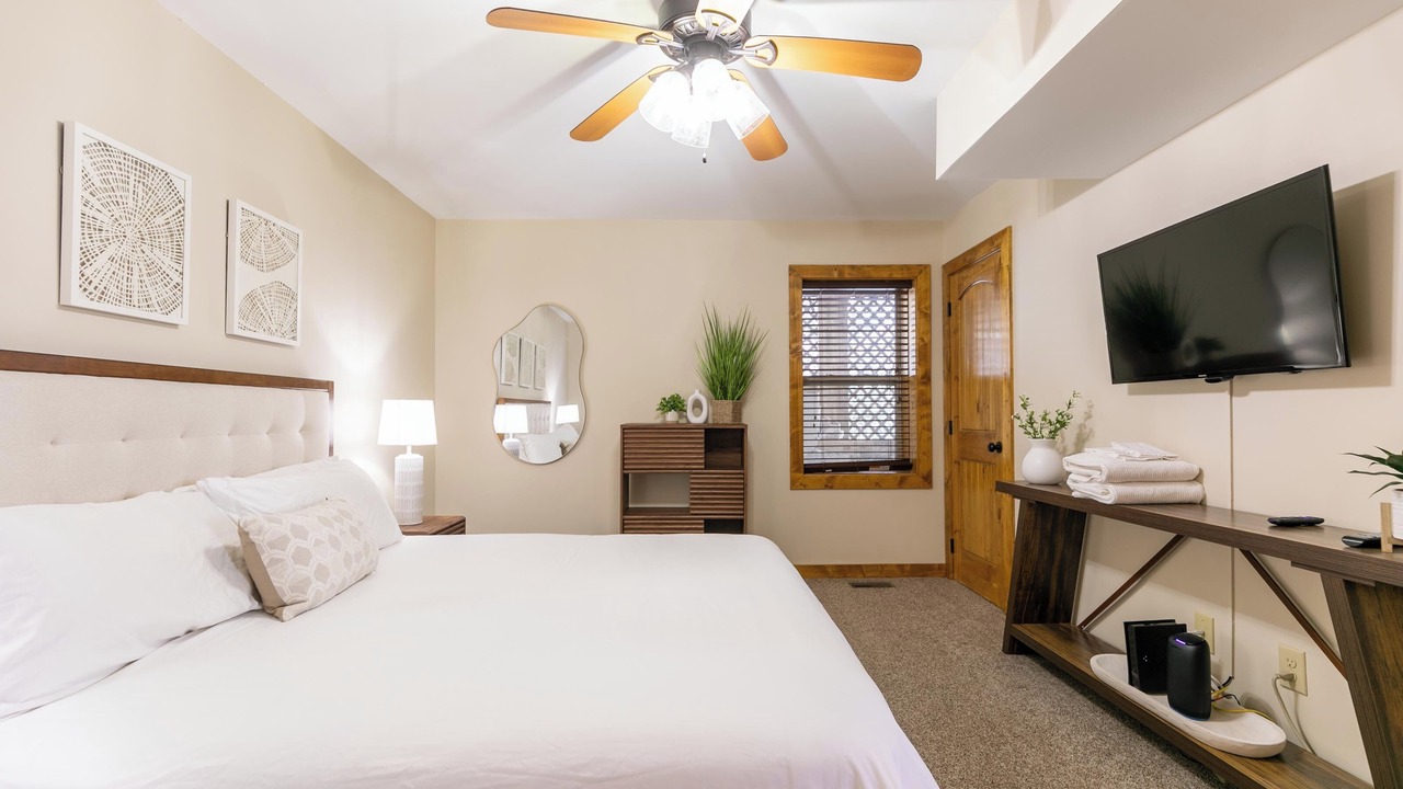 Photo of Bedroom in Blowing Rock