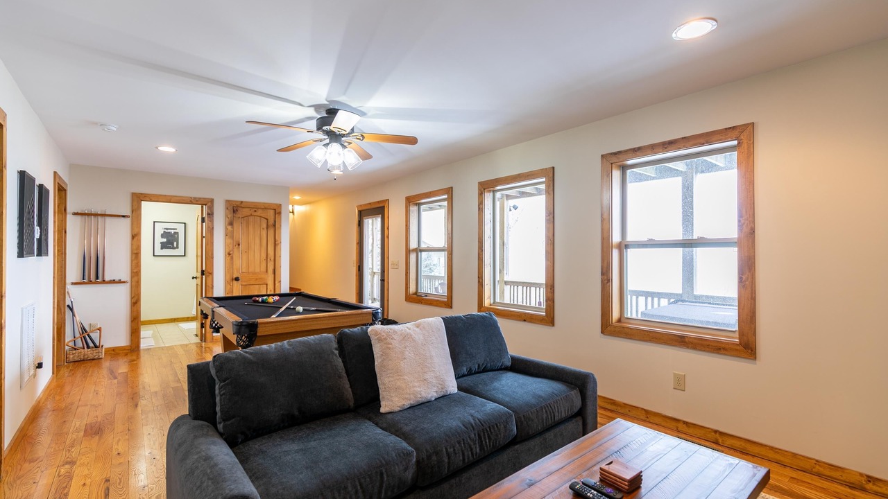 Photo of Livingroom in Blowing Rock