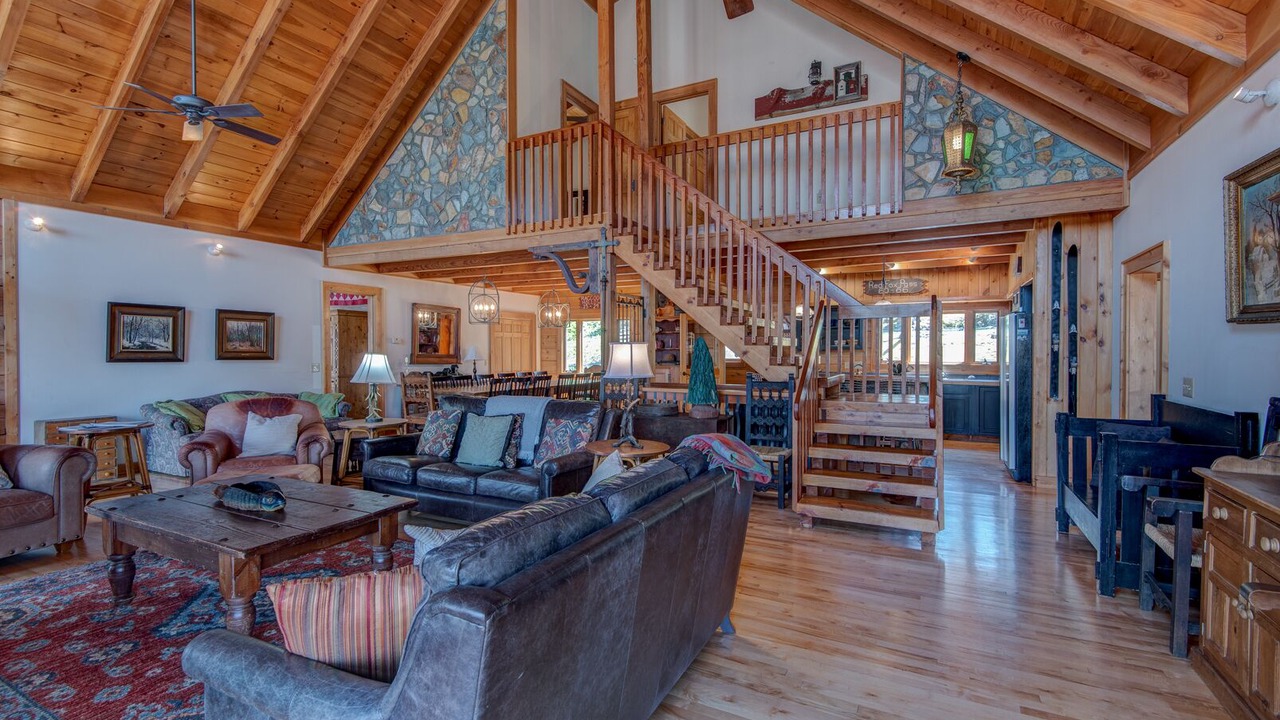 Photo of Livingroom in Boone