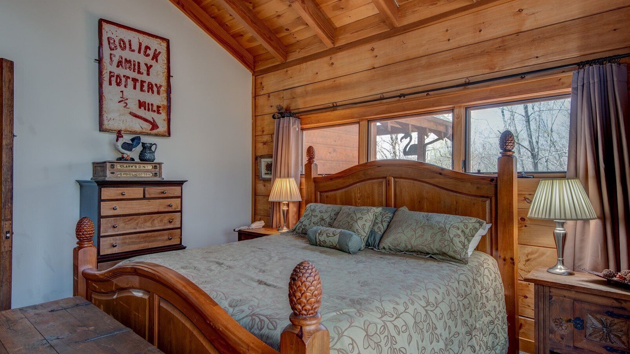 Photo of Bedroom in Boone