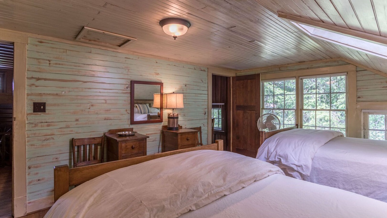 Photo of Bedroom in Blowing Rock