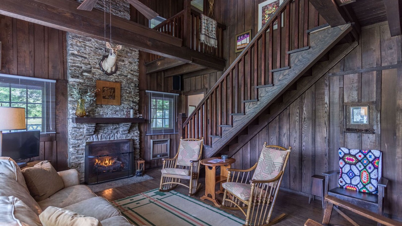 Photo of Livingroom in Blowing Rock