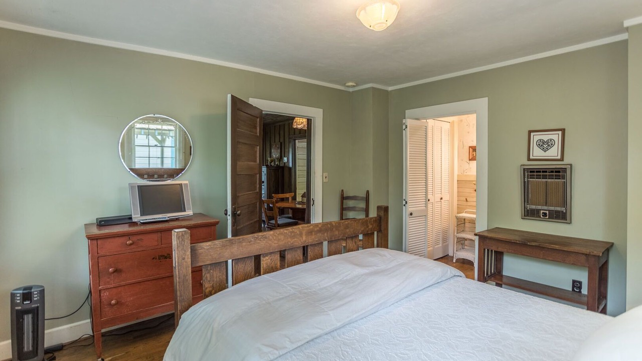 Photo of Bedroom in Blowing Rock