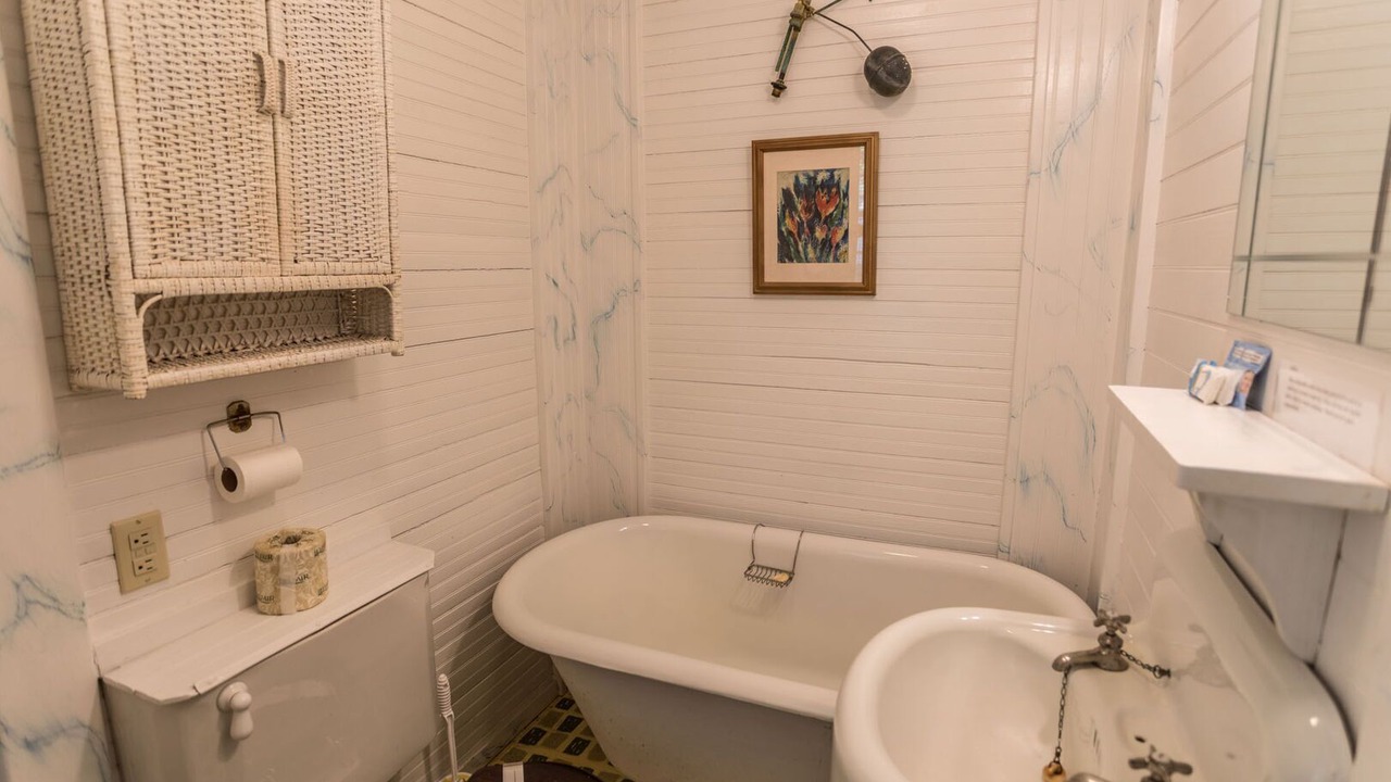 Photo of Bathroom in Blowing Rock