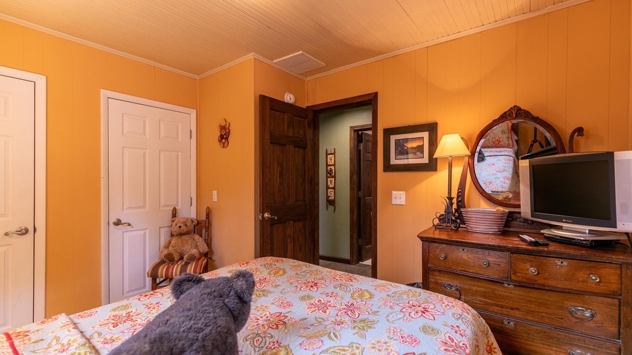 Photo of Bedroom in Blowing Rock