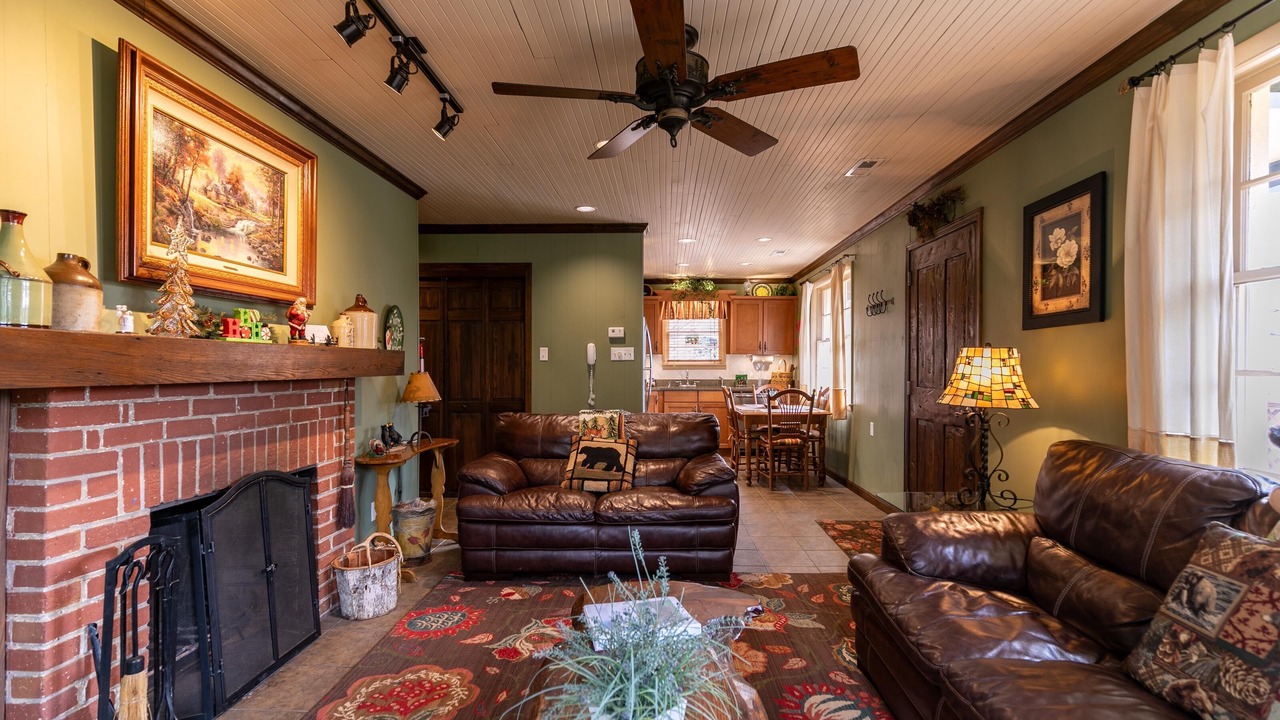 Photo of Livingroom in Blowing Rock