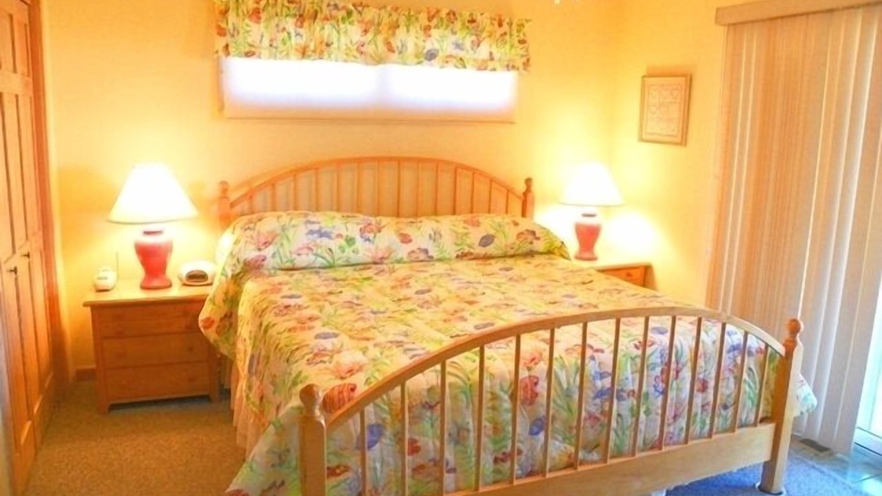 Photo of Bedroom in Whalehead Beach