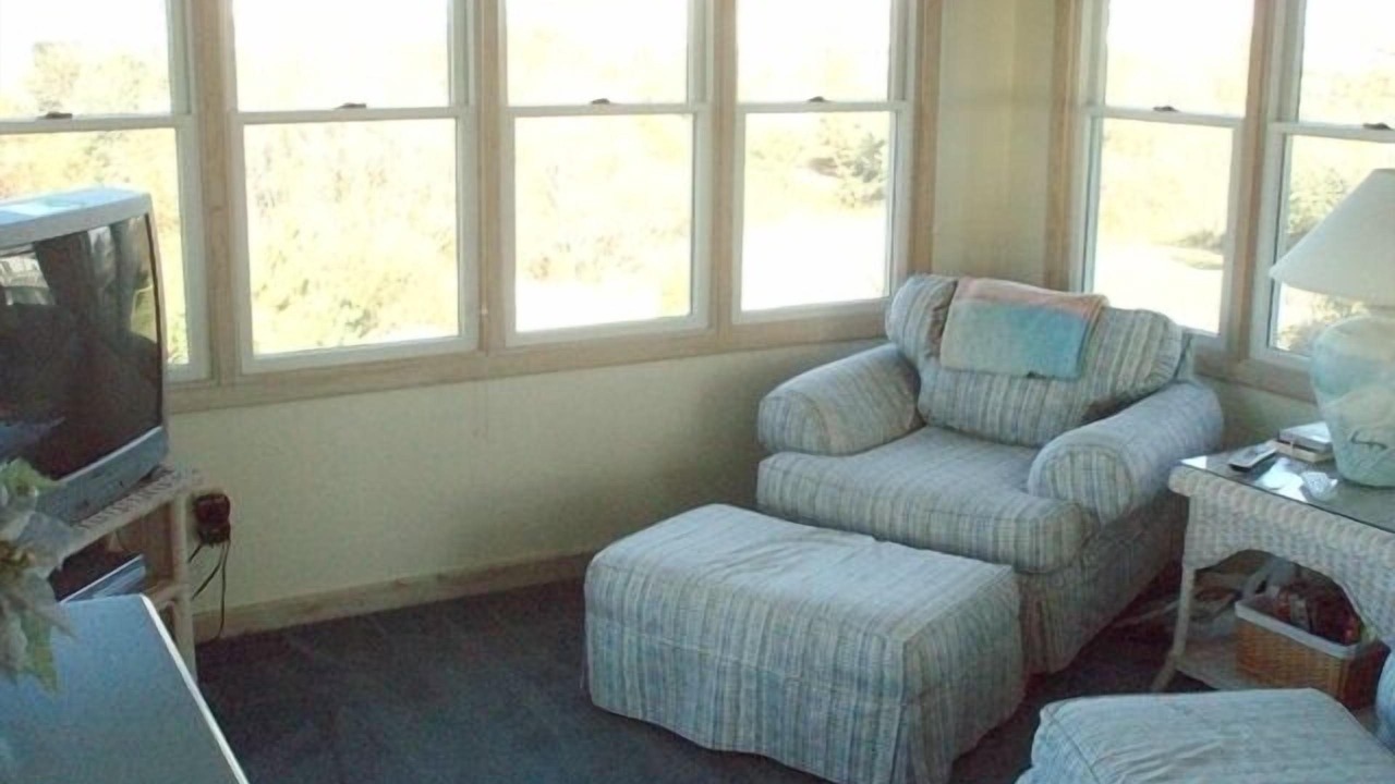 Photo of Livingroom in Whalehead Beach