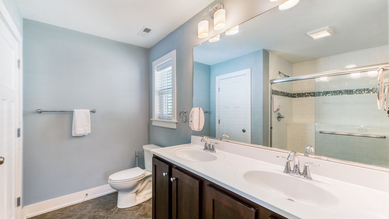 Photo of Bathroom in Nags Head