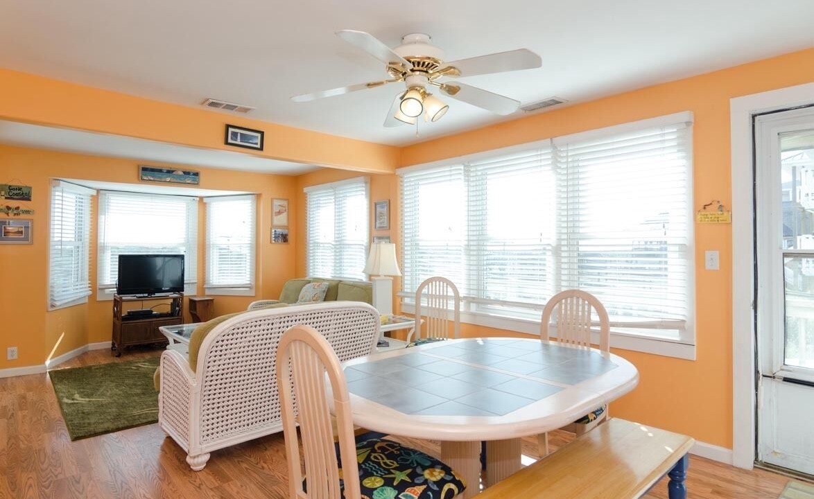 Photo of Livingroom in North Carolina Coast
