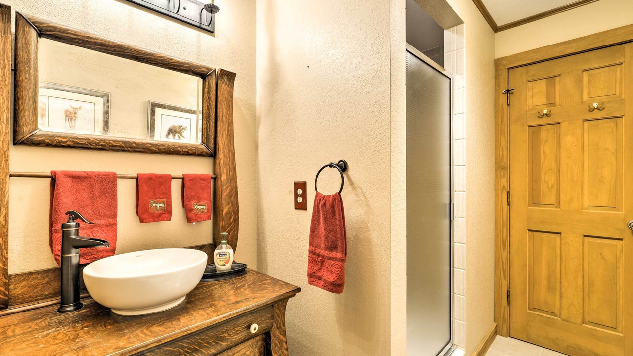 Photo of Bathroom in Black Mountain