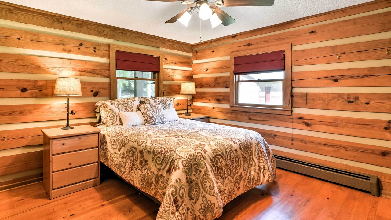 Photo of Bedroom in Black Mountain
