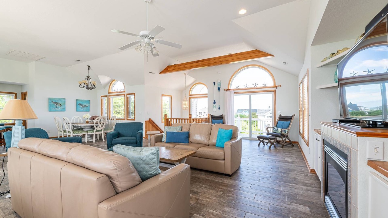 Photo of Bedroom in Whalehead Beach