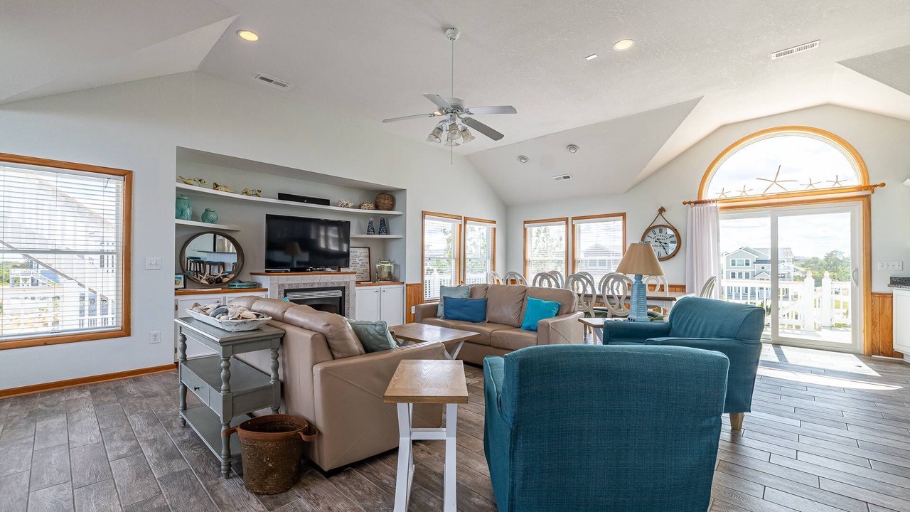 Photo of Bedroom in Whalehead Beach