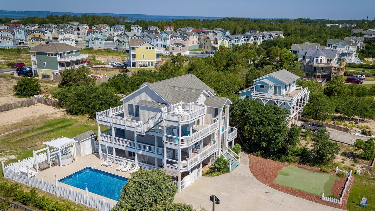 Photo of Others in Whalehead Beach