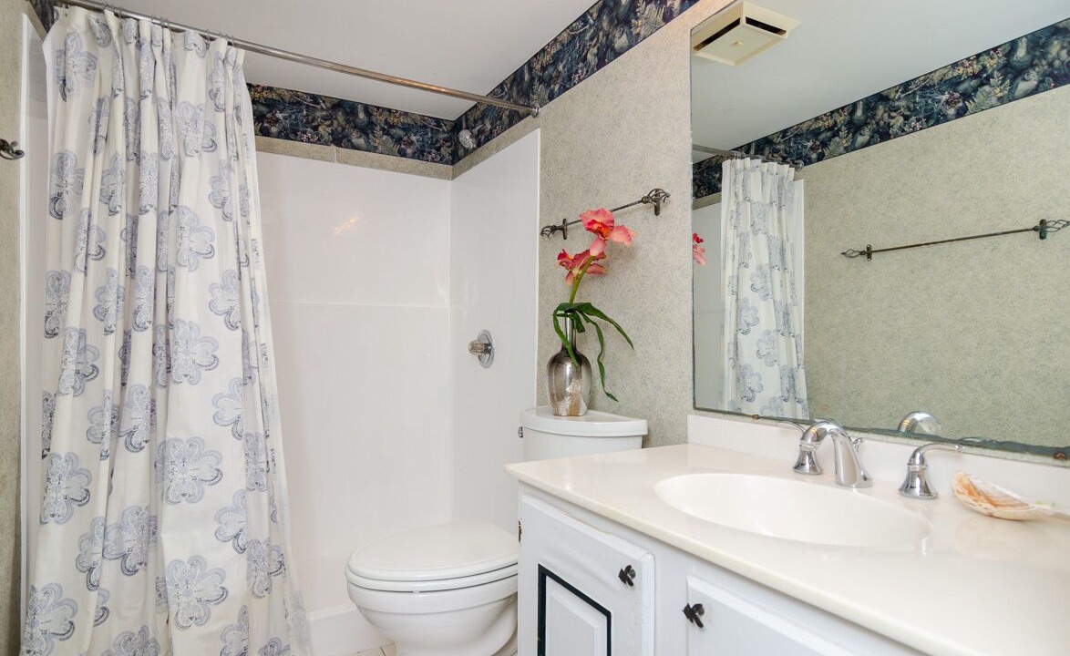 Photo of Bathroom in Wrightsville Beach