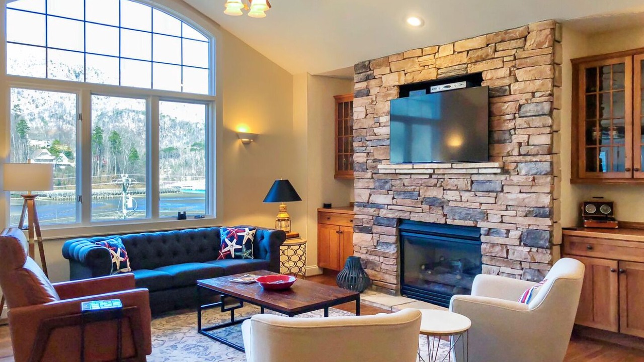 Photo of Livingroom in Lake Lure